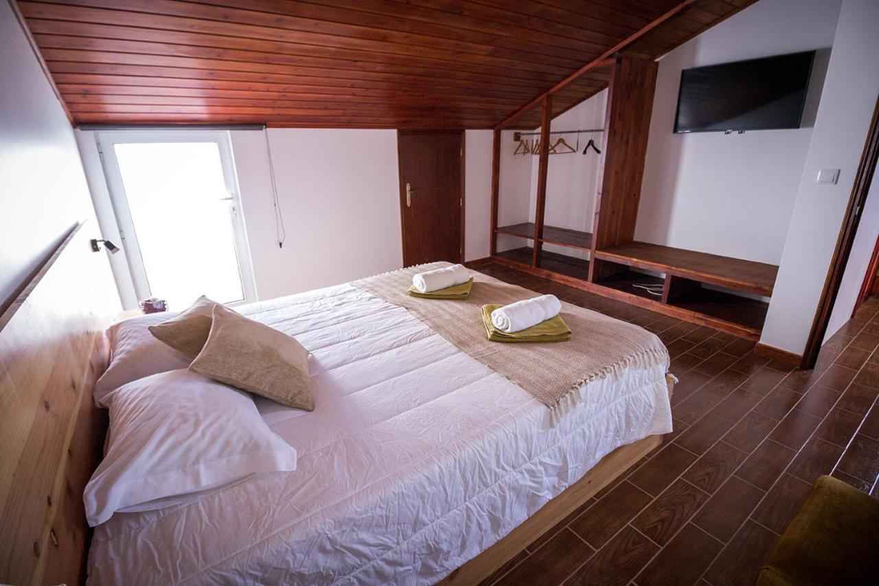 Ponta Delgada Guest House 2 Arrifes Exterior foto